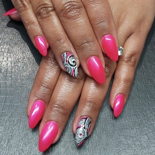 Les ongles chics et rock d'Annie - manucure à Kingersheim, proche Mulhouse